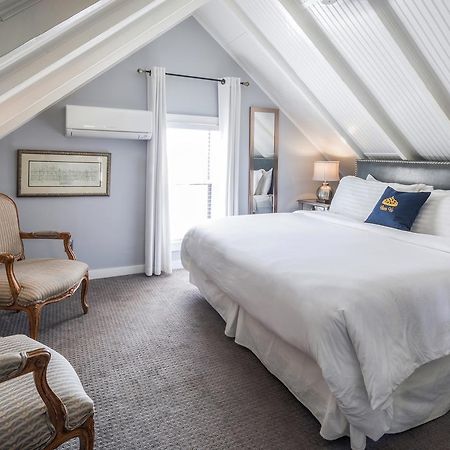 Queen Vic Guest House (Adults Only) プロビンスタウン エクステリア 写真